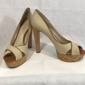 Nine West - Cork, canvas heels EUC  size 6 1/12